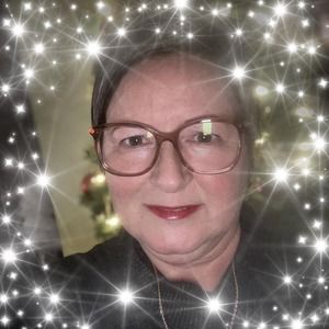 Meet your Posher, Dominique